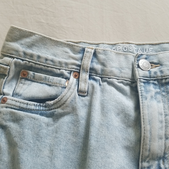 AERO Premium Air Super High Rise 90's Baggy Jean - Picture 4 of 4